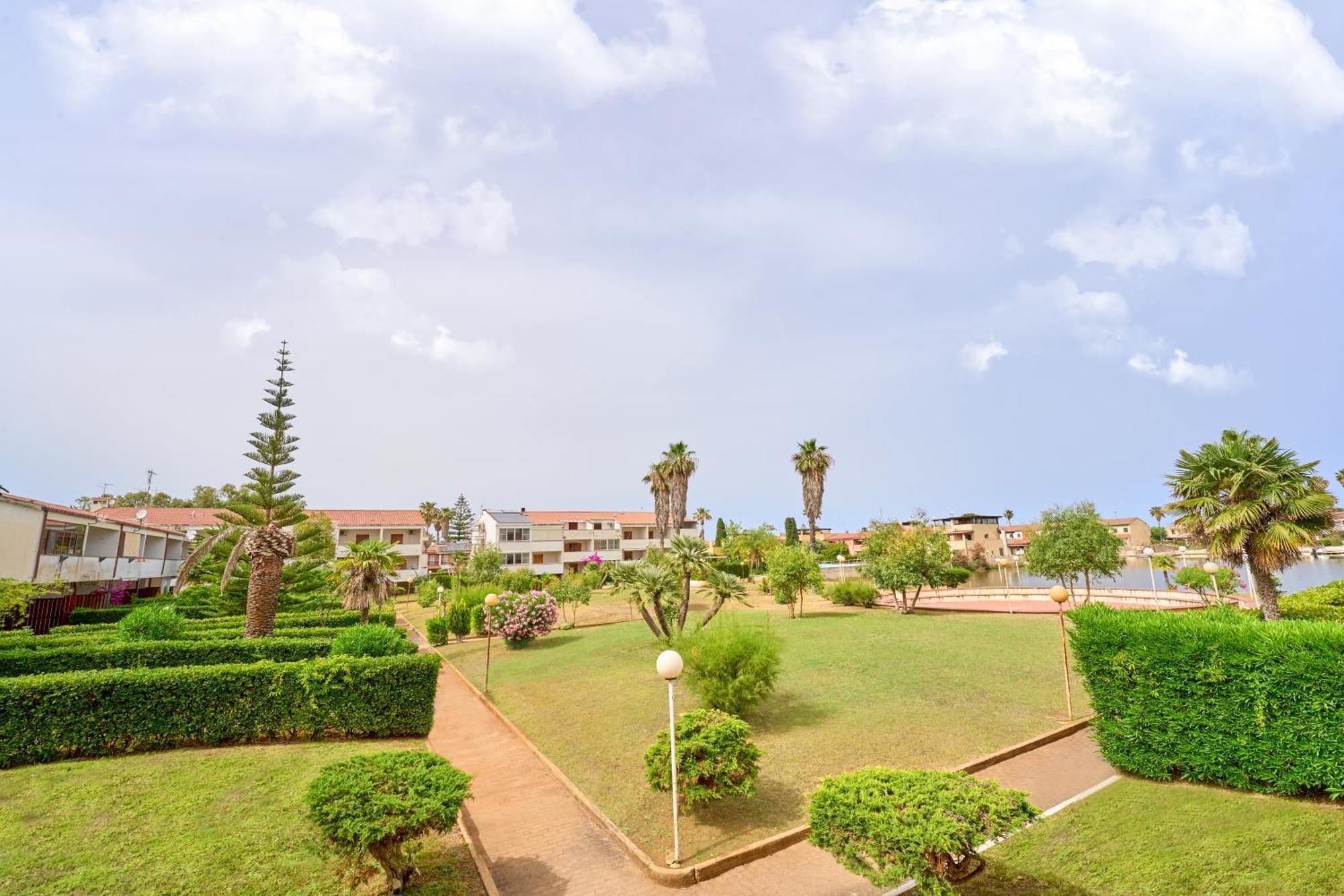 Aparthotel Casa Vacanze Lux By White I Casoni Exteriér fotografie