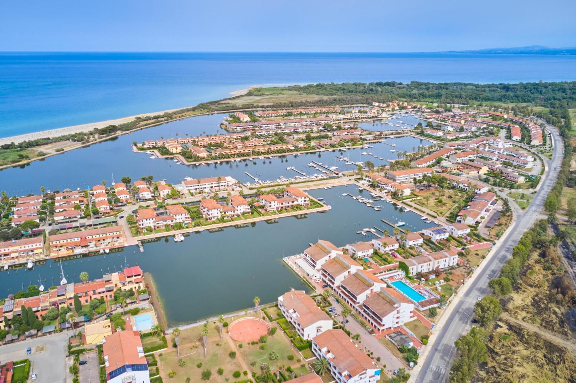 Aparthotel Casa Vacanze Lux By White I Casoni Exteriér fotografie