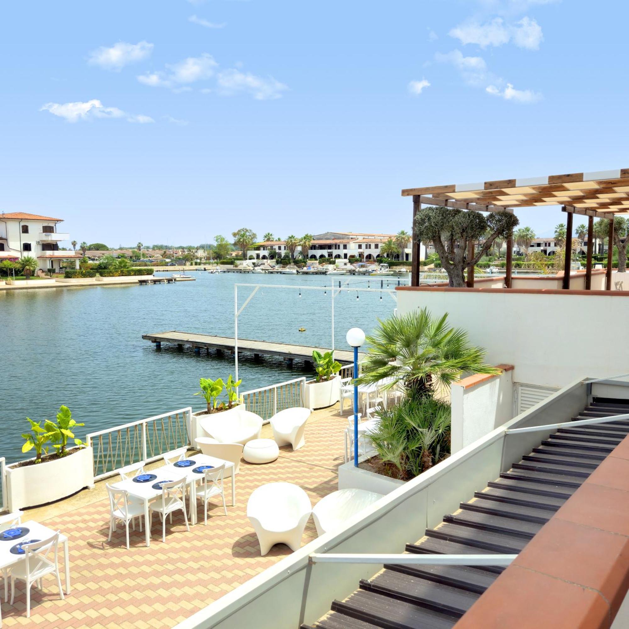 Aparthotel Casa Vacanze Lux By White I Casoni Exteriér fotografie